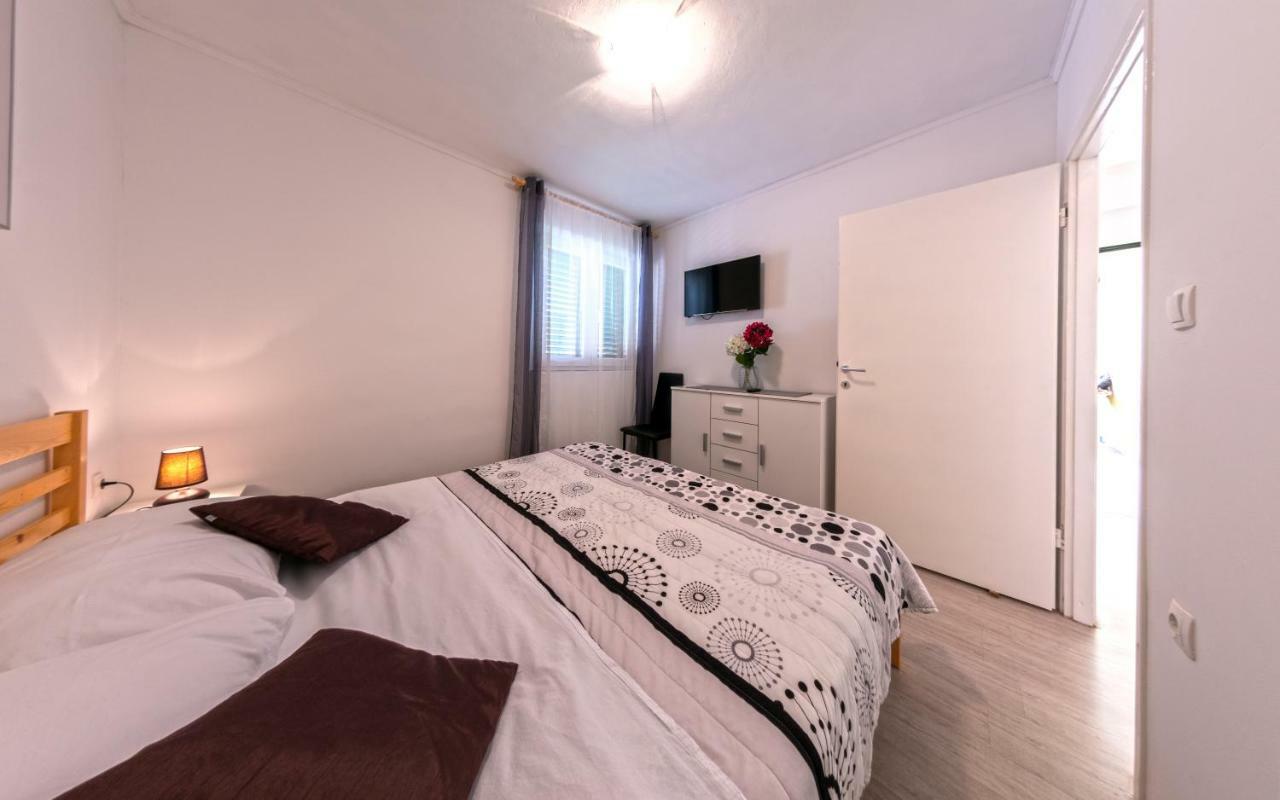Apartment Nino Skradin Exterior foto